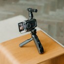 Canon predstavuje prvú kompaktnú vlogovaciu kameru PowerShot V10
