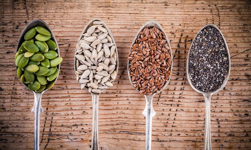 Prečo zahrnúť do stravy zdravé semienka? Toto je sedmička najlepších!